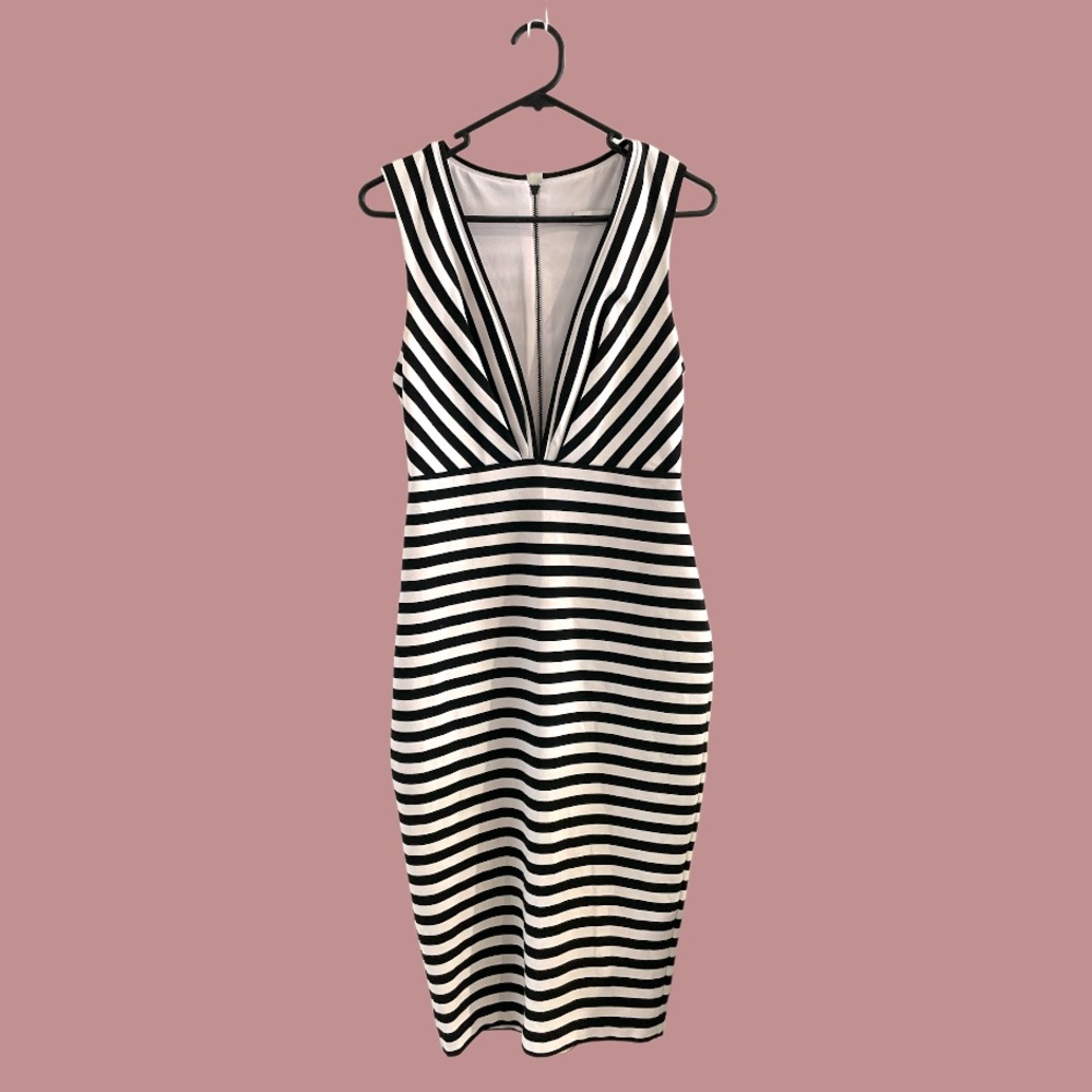Bec & Bridge Seven Wonder Deep V Pencil Dress - Picture 4 of 11